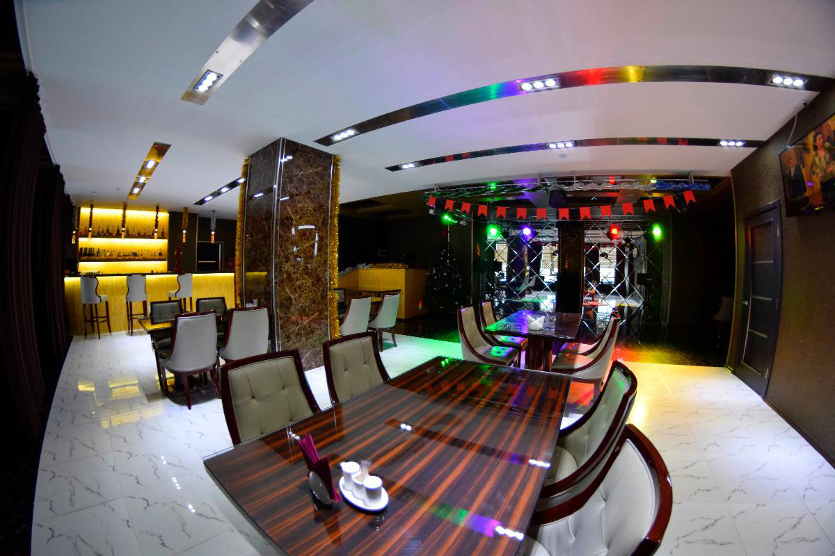 Основной зал — Артем Plaza