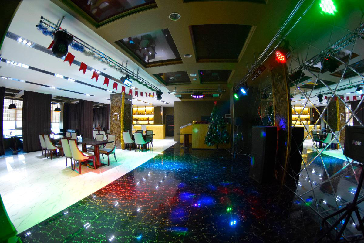 Основной зал — Артем Plaza