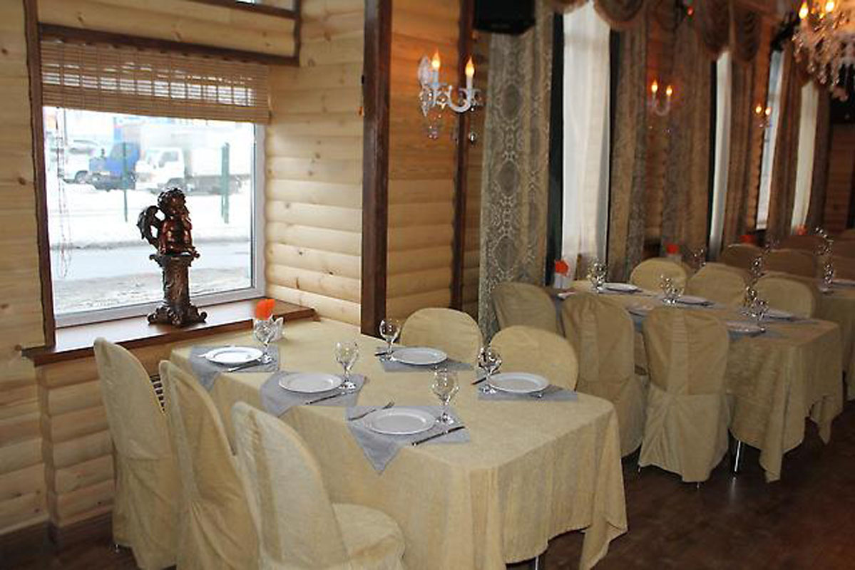 Основной зал — Очаг