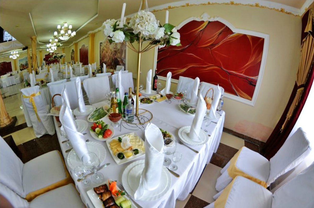 Банкетный зал — Александарпол