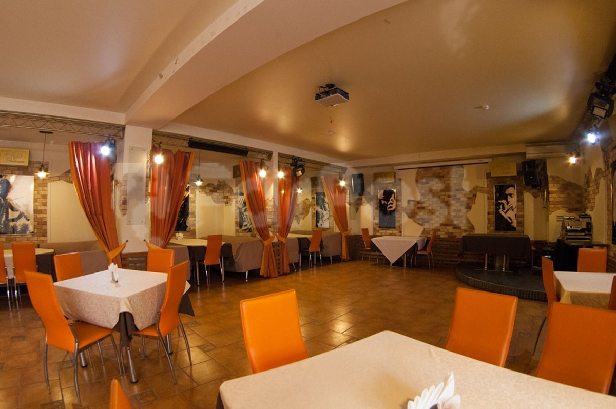 Основной зал — La Nota