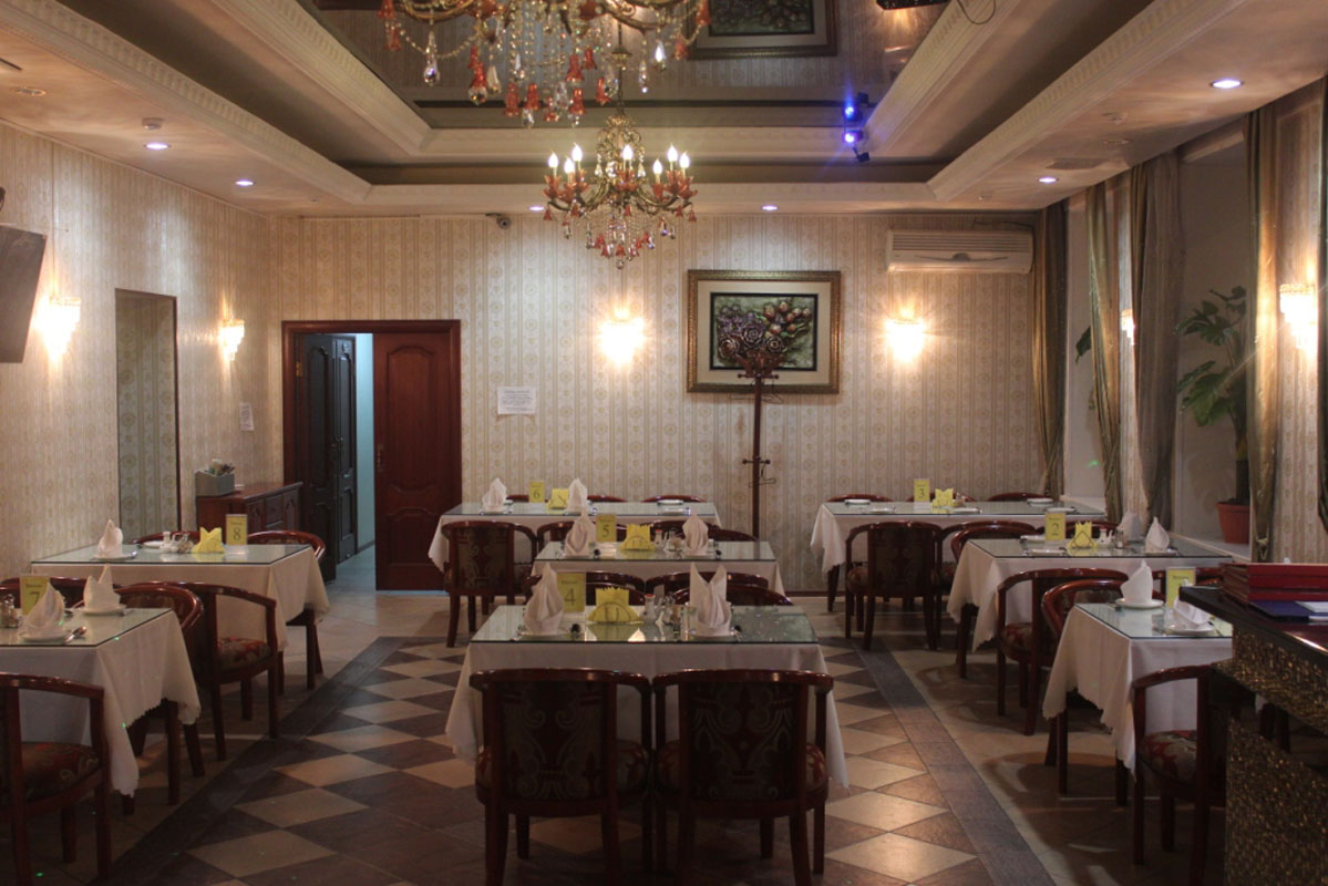 Основной зал — Золотой Феникс