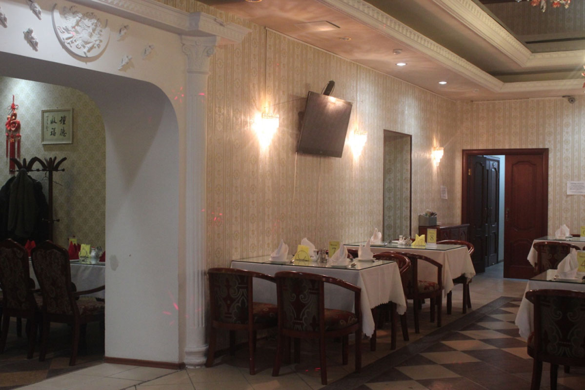 Основной зал — Золотой Феникс