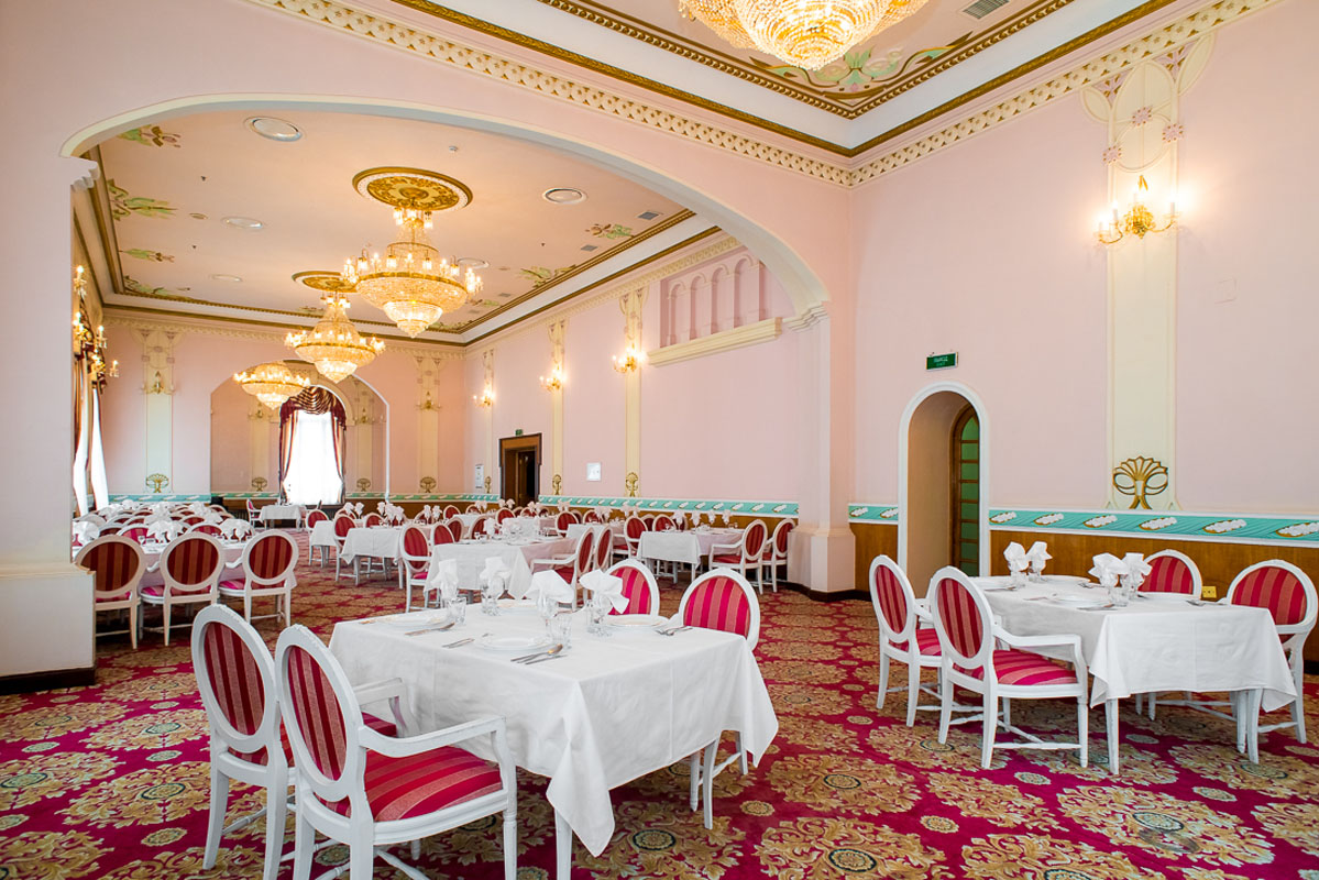 Большой банкетный зал — Версаль