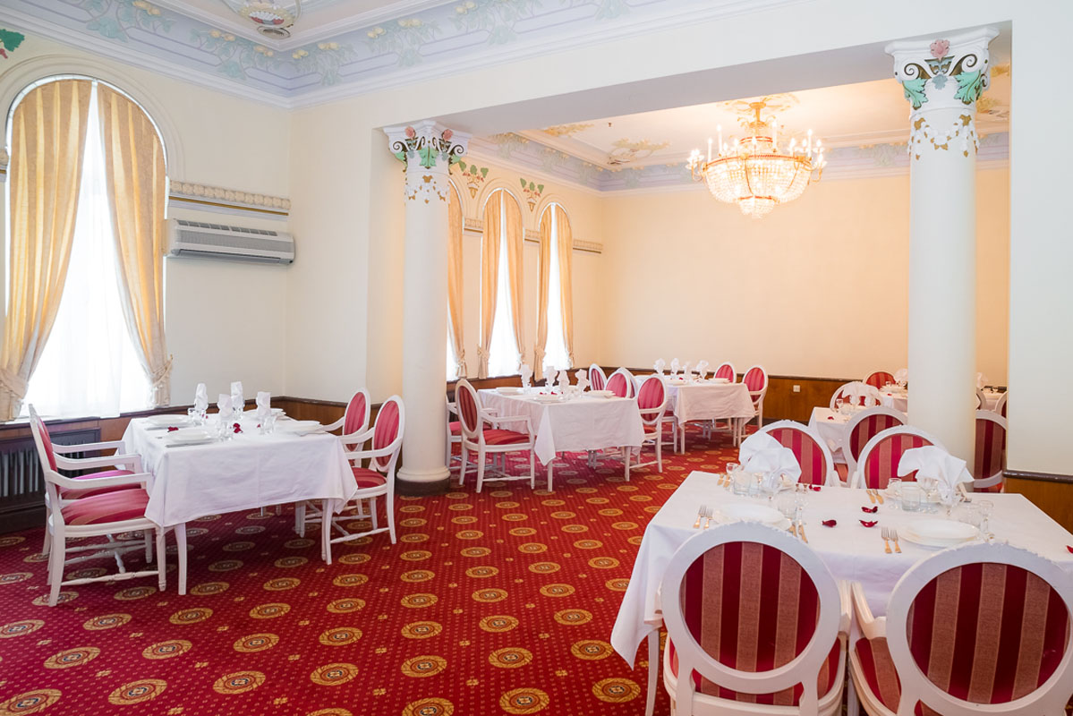 Малый банкетный зал — Версаль