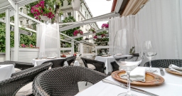 Летняя веранда — интерьер зала