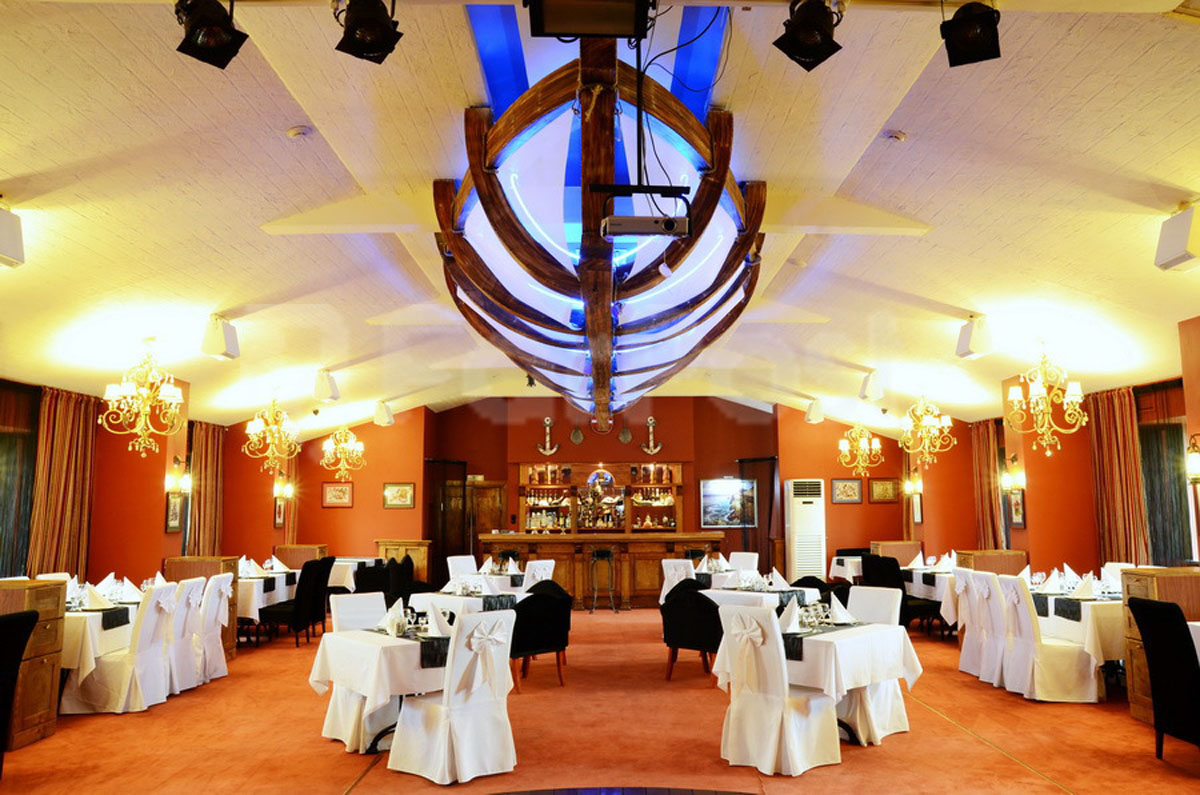 12 склянок — Основной зал, фото банкетного зала