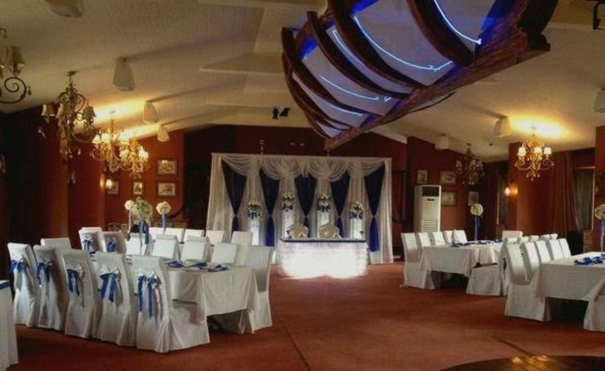 Основной зал — 12 склянок