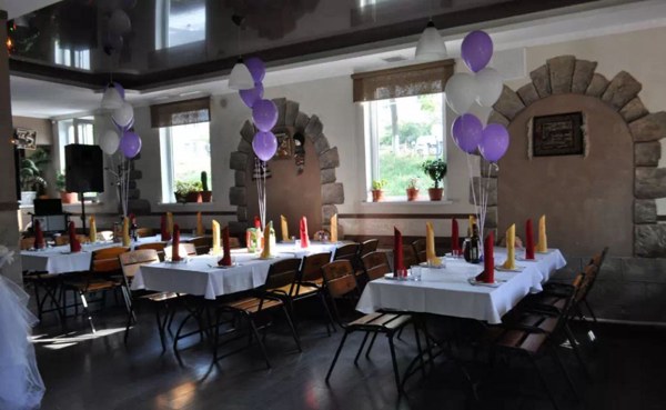 Банкетный зал Эребуни