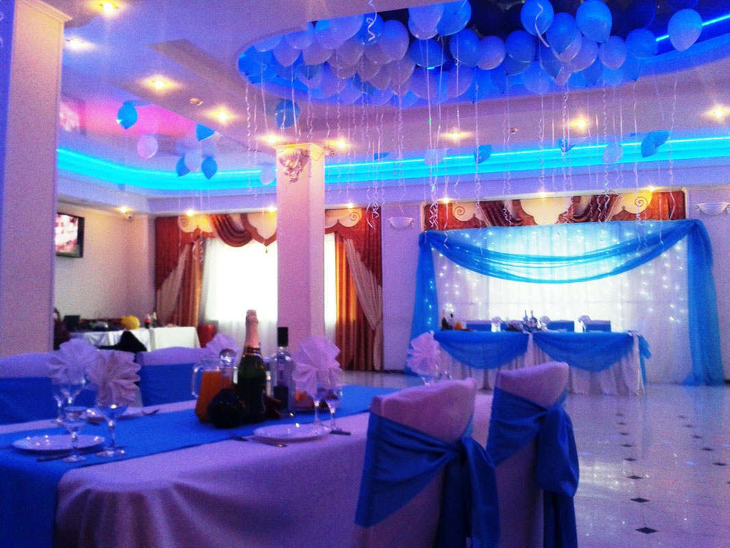 Кафе Милан — Основной зал, фото банкетного зала