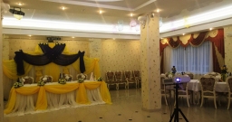 Основной зал — интерьер зала