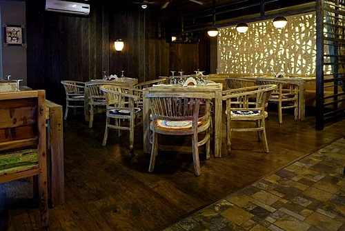 Основной зал — Port Cafe