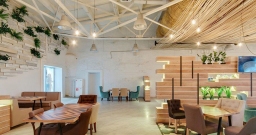 Основной зал