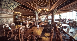 Основной зал