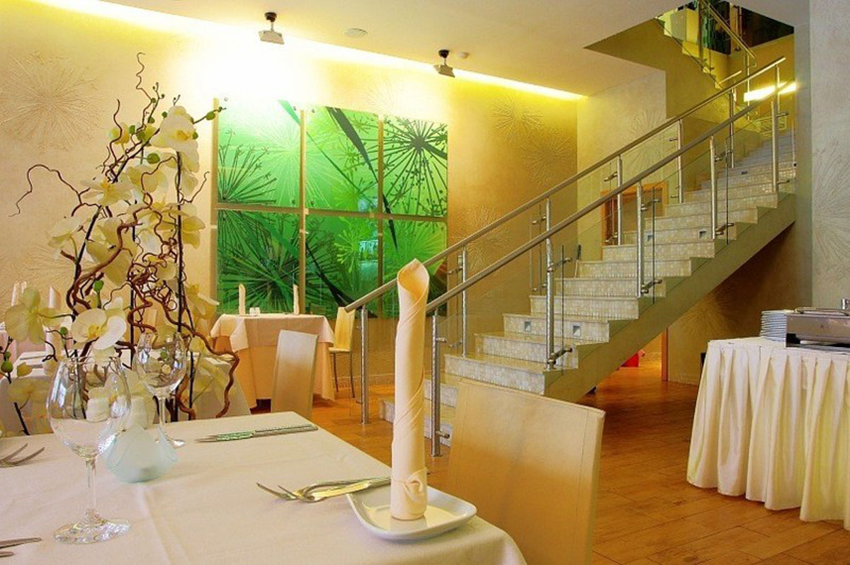 Основной зал — банкетный зал Ресторан Ля Ботаник, фото