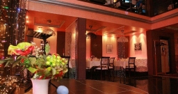 Первый этаж