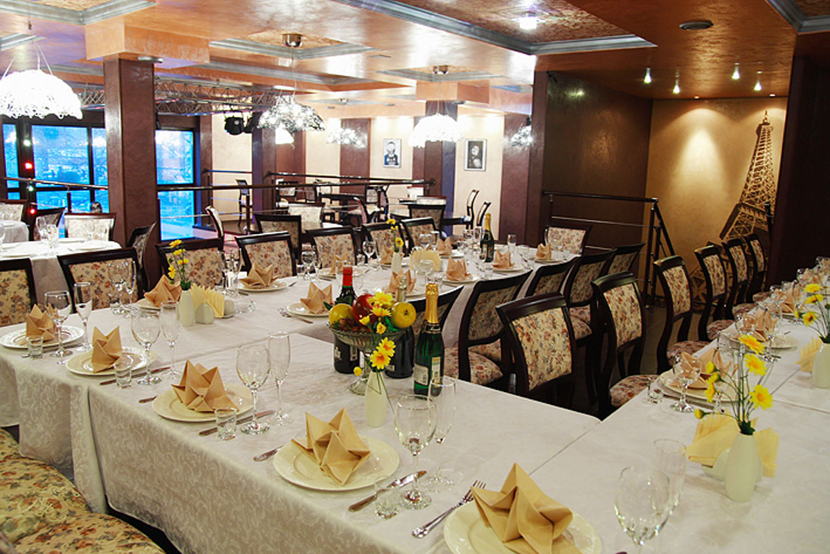 Второй этаж — Ресторан Ретро-Блюз