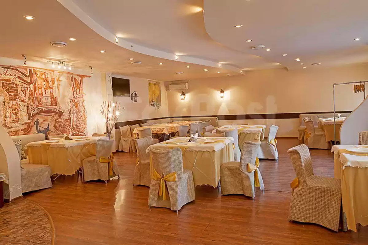 Большой зал — Ресторан Воскресение