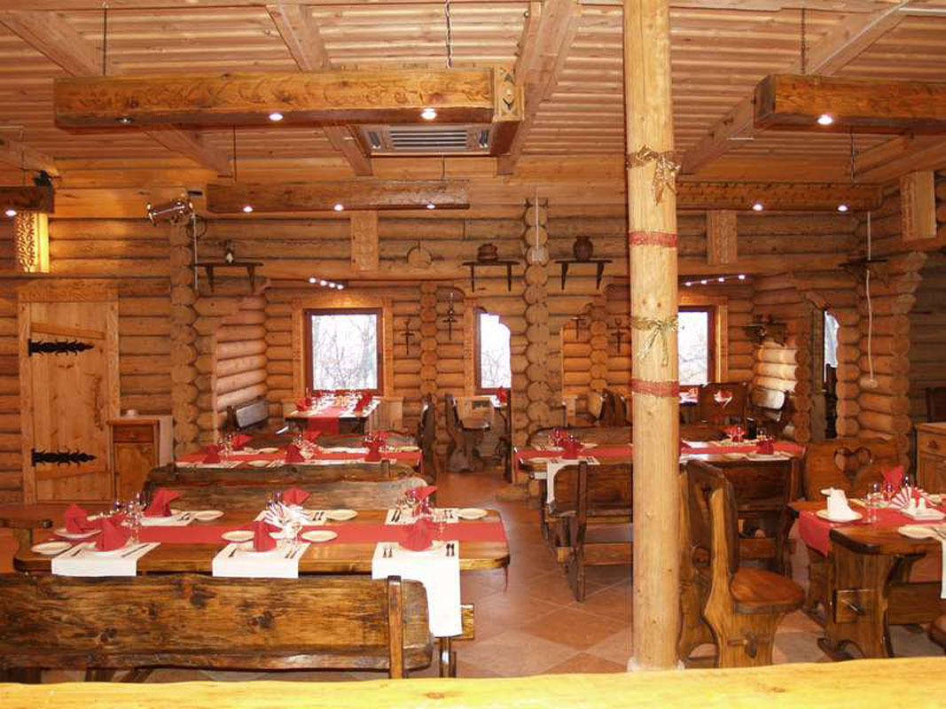 Основной зал — Три Богатыря