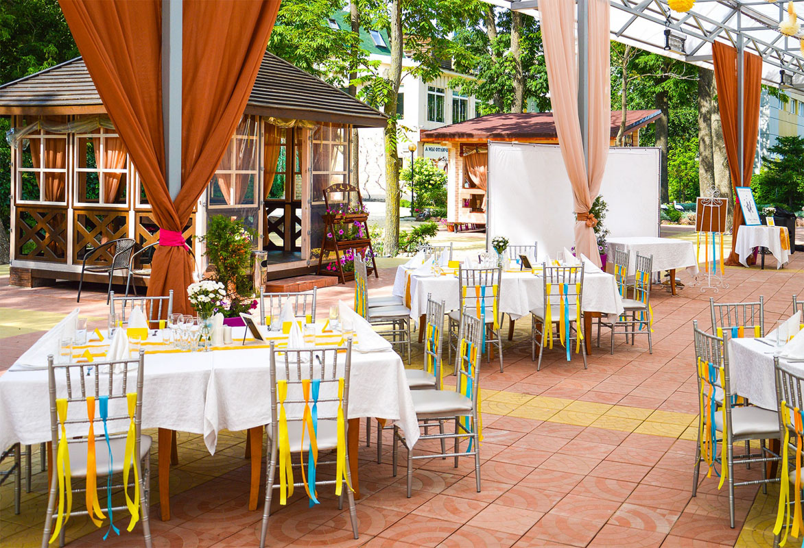 Летний шатер — Центр отдыха Кедровая Падь