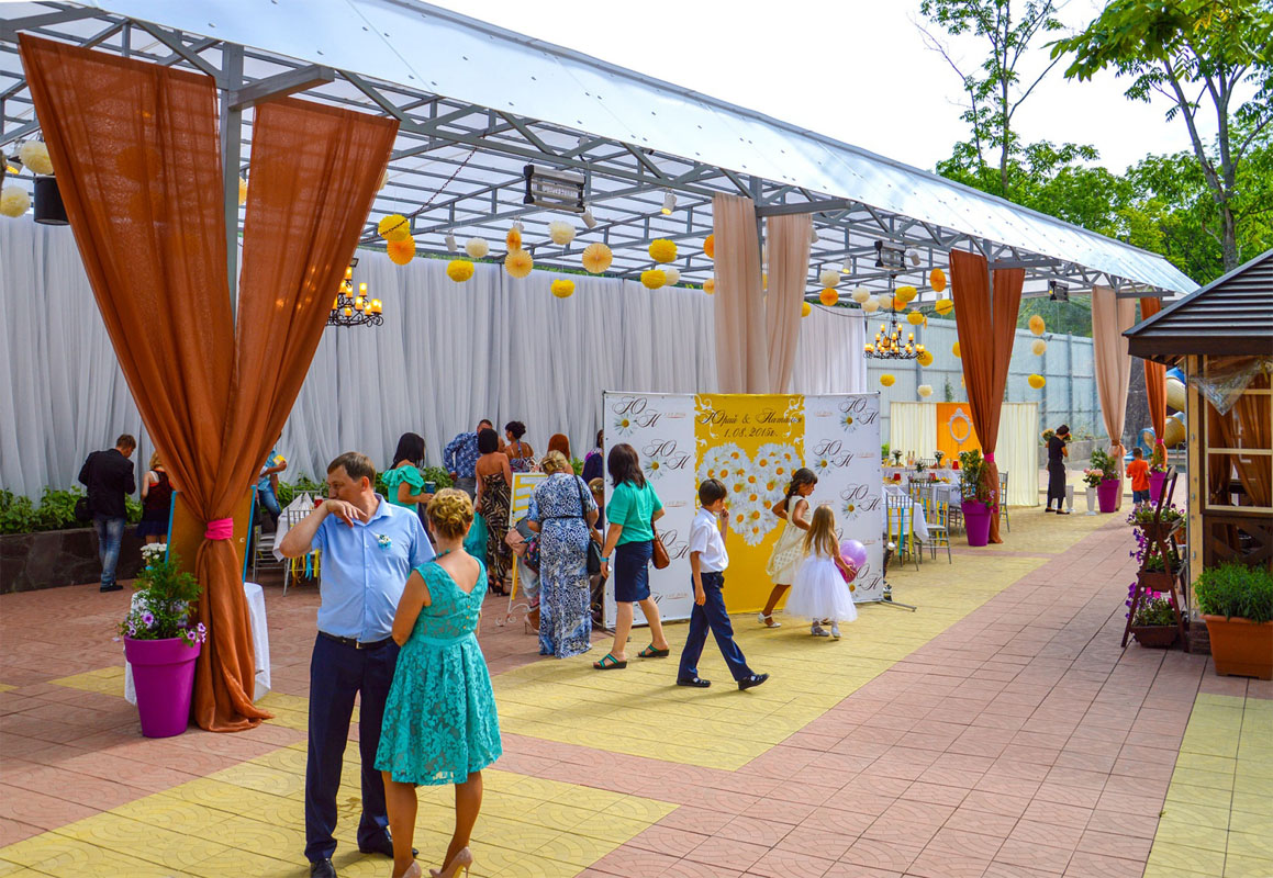 Летний шатер — Центр отдыха Кедровая Падь