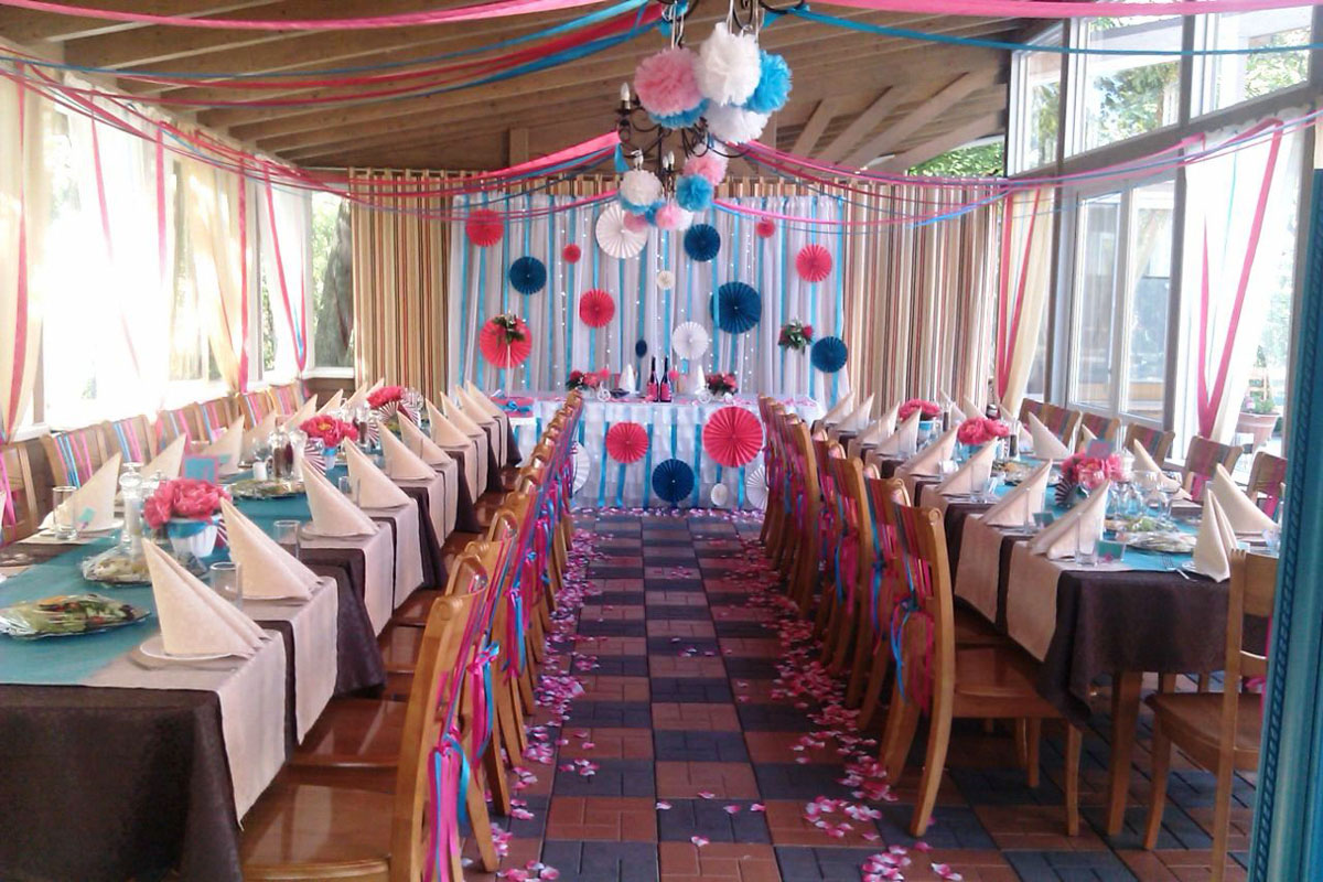 Летнее кафе — Центр отдыха Кедровая Падь