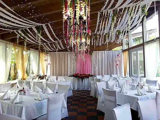 Центр отдыха Кедровая Падь, Летнее кафе — фото