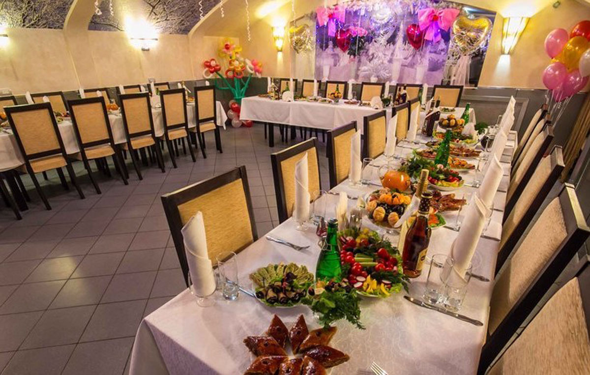 Основной зал — Кафе Метелица