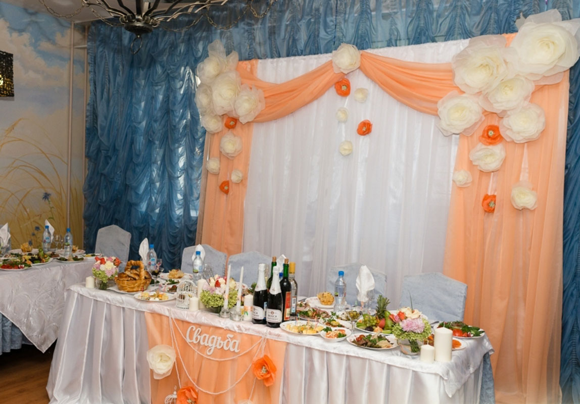 Основной зал — Крендель