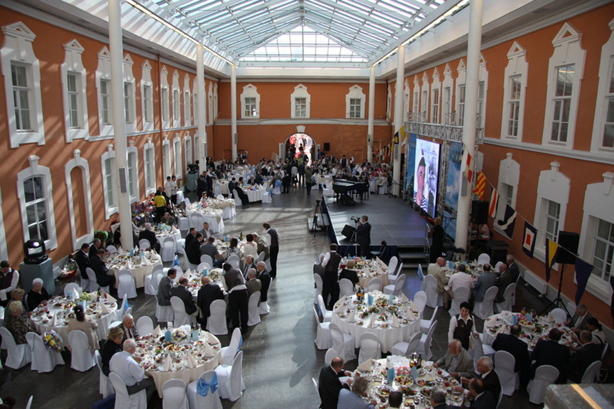 Основной зал — Атриум Петропавловской крепости