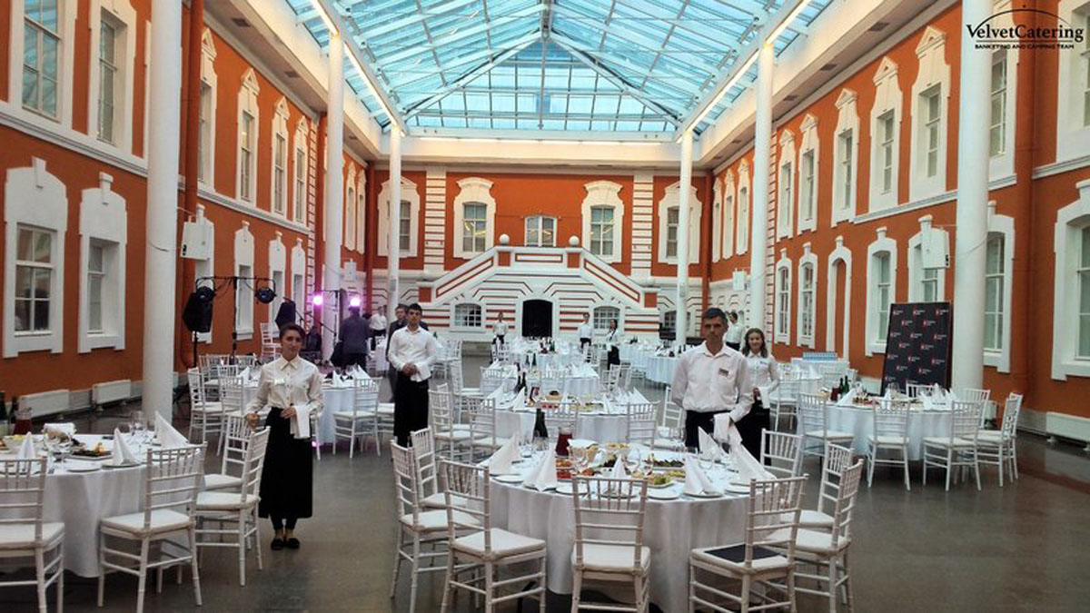 Основной зал — Атриум Петропавловской крепости