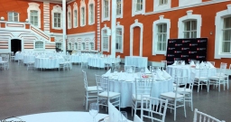 Основной зал