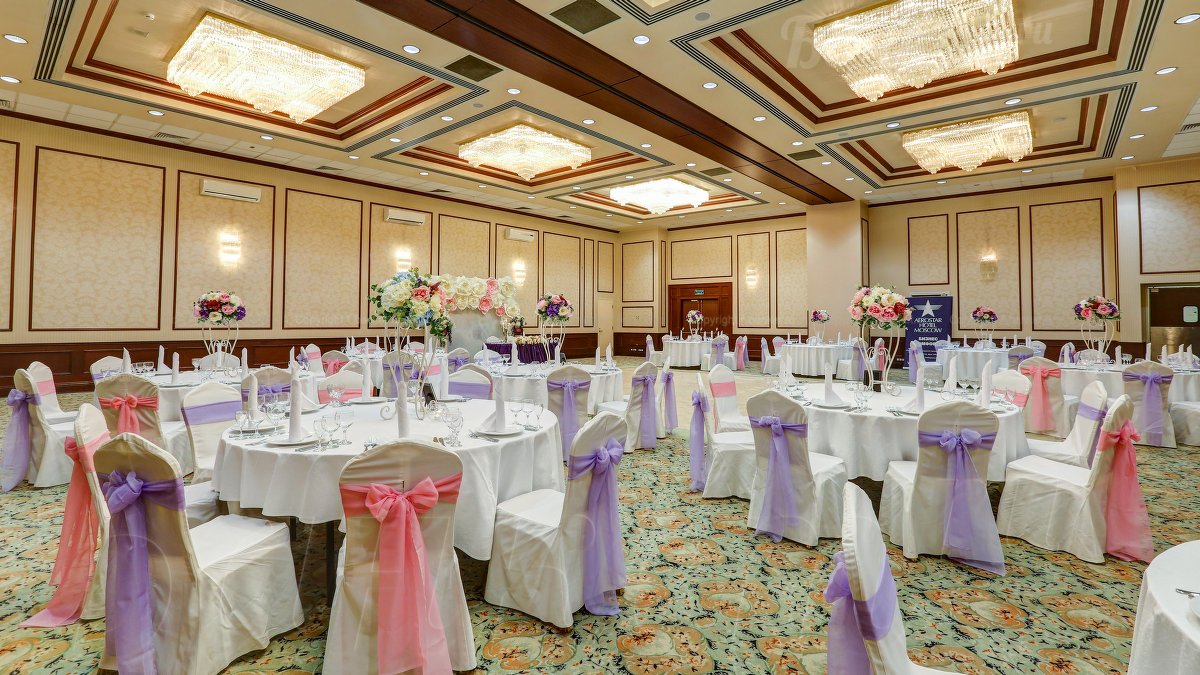 Основной зал — банкетный зал Банкетный зал Петровский, фото