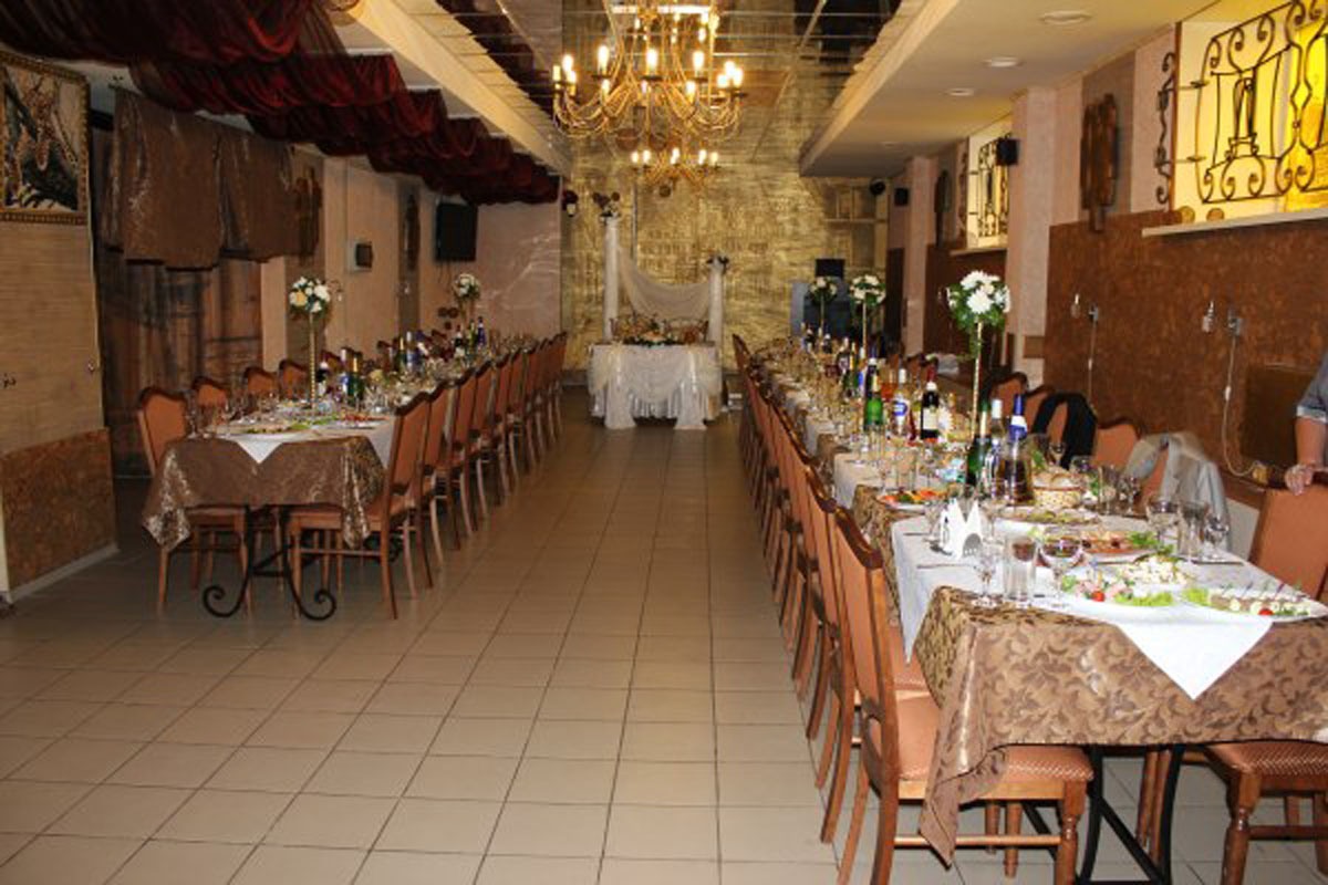 Основной зал — Кафе-бар Дрезден