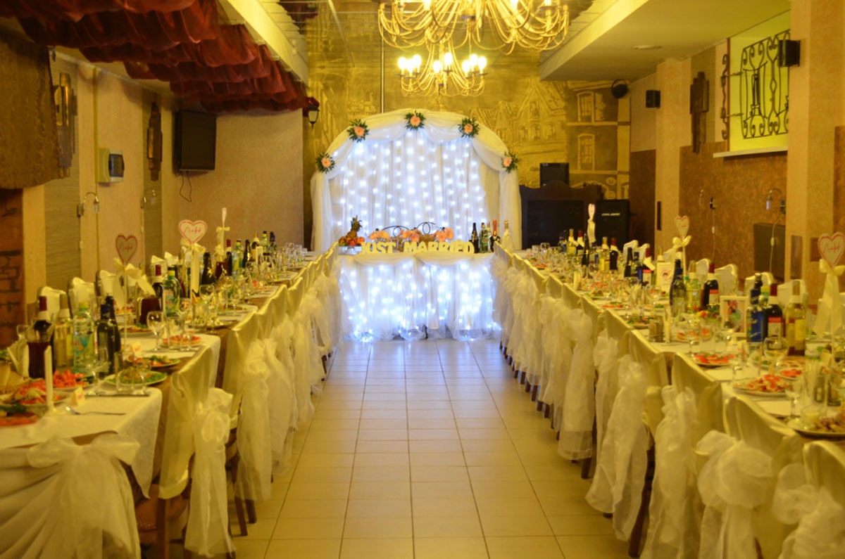 Основной зал — Кафе-бар Дрезден