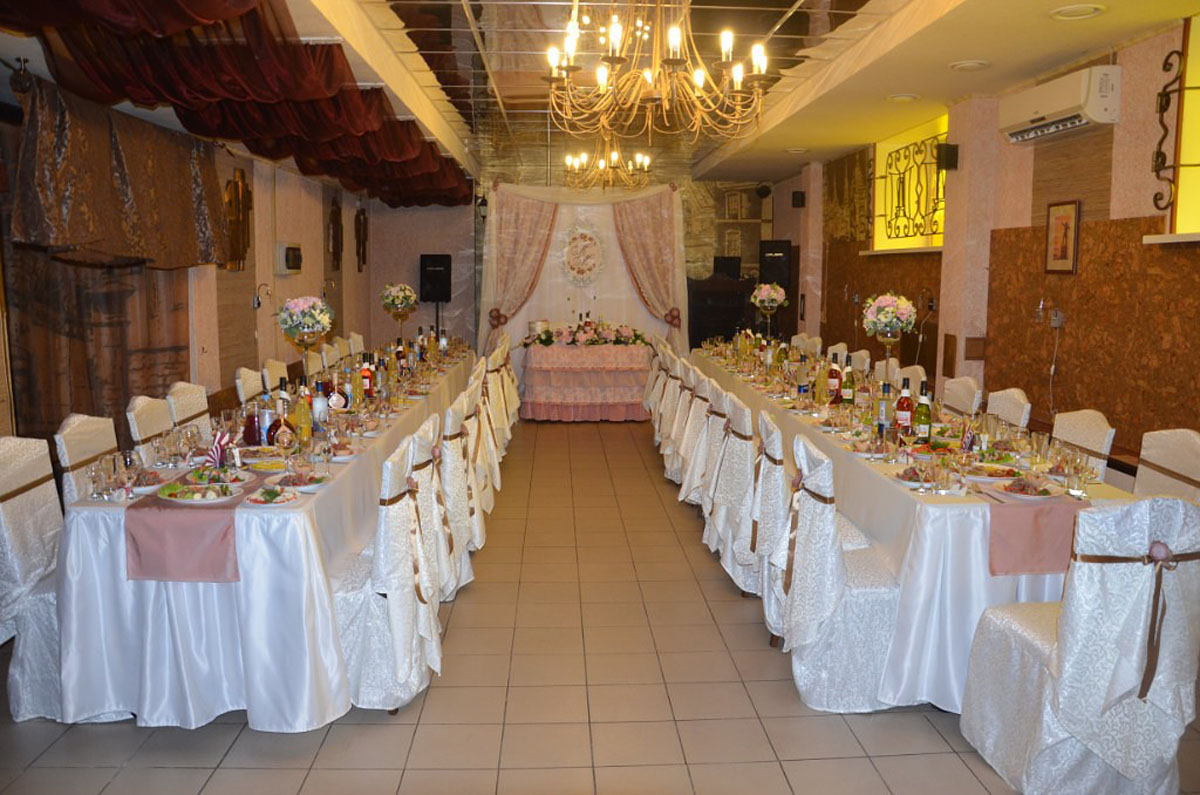 Основной зал — Кафе-бар Дрезден