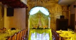 Основной зал