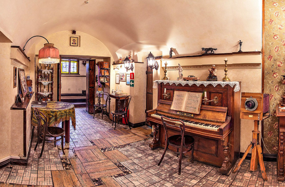 Основной зал — Вечный зов