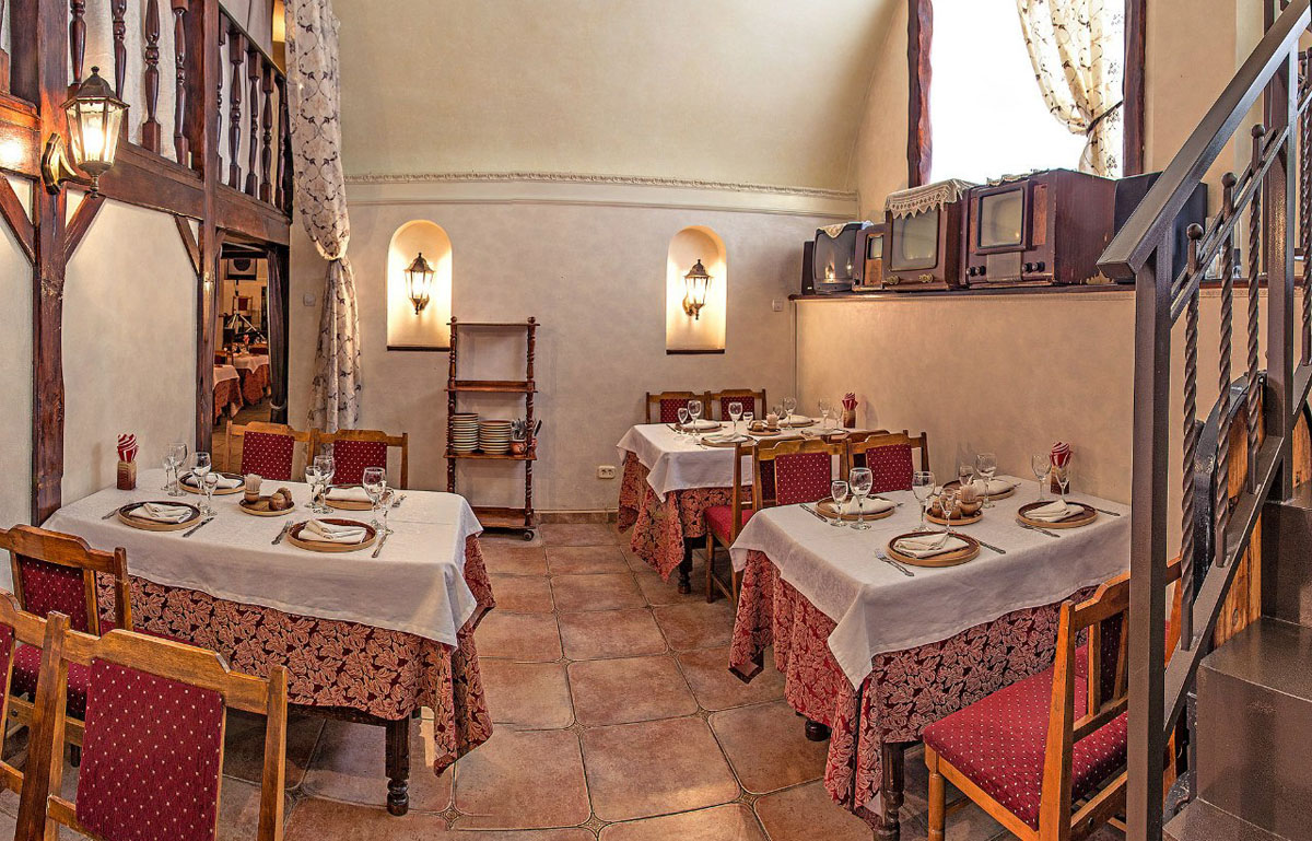 Основной зал — Вечный зов