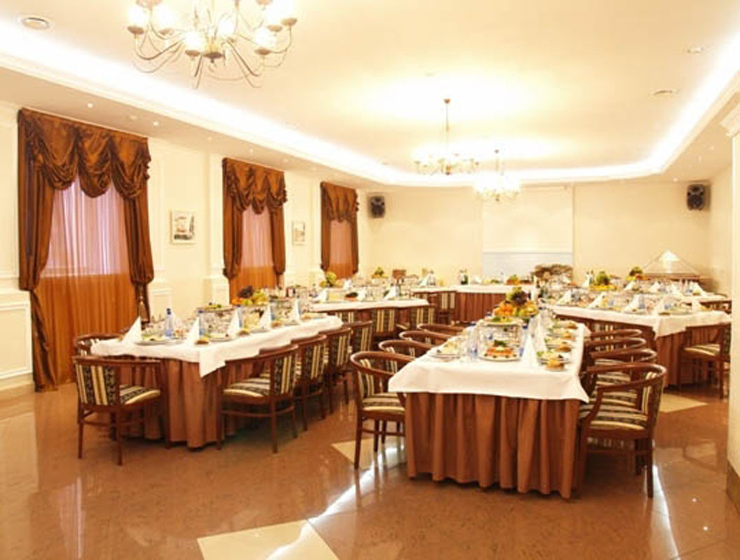 Зал на 90 человек — Гольфстрим