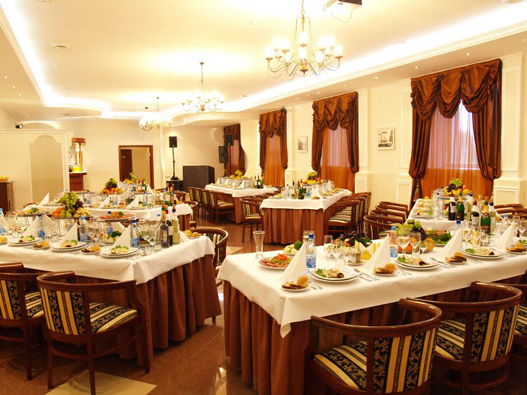 Зал на 90 человек — Гольфстрим