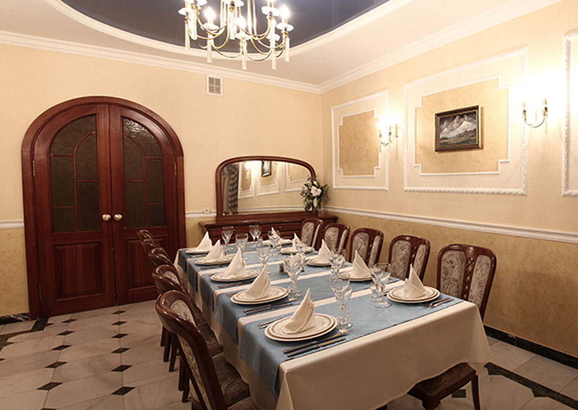 Зал на 16 человек — Armenia