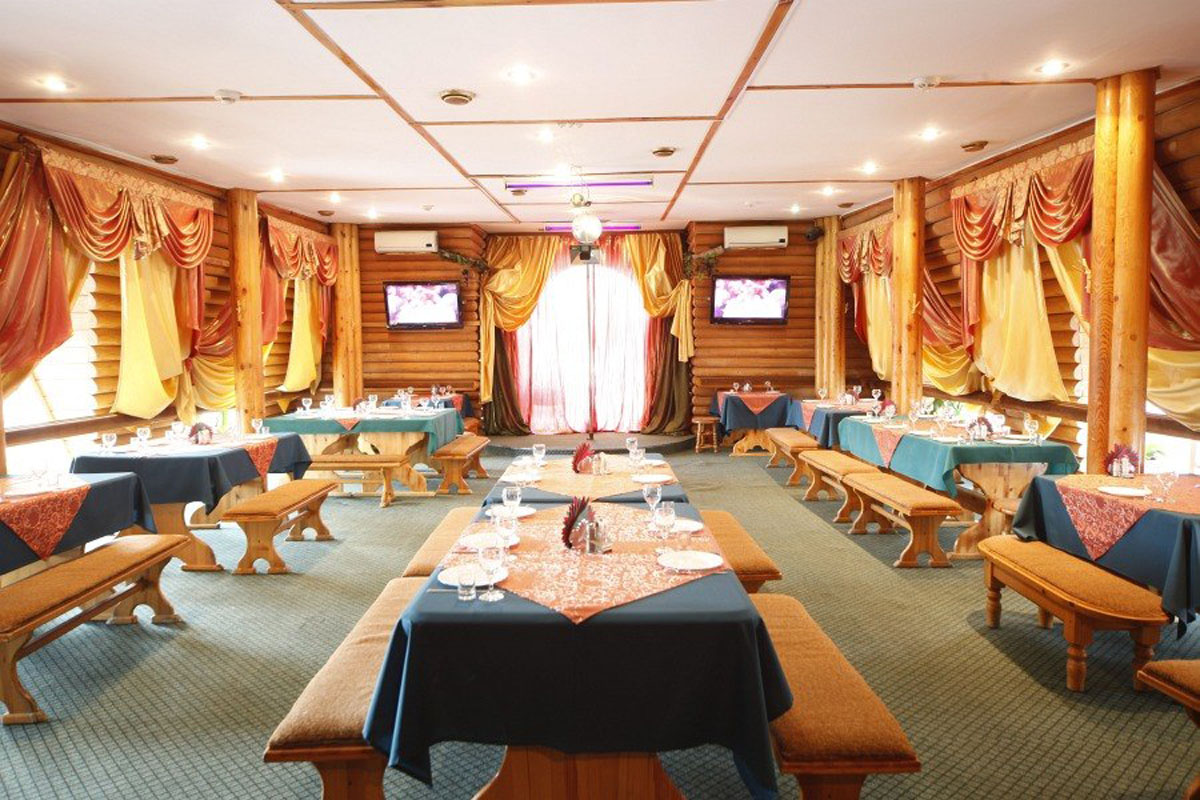 Основной зал — Золотая Долина