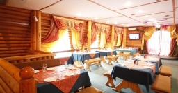 Основной зал