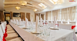 Баварский Дворик — интерьер зала