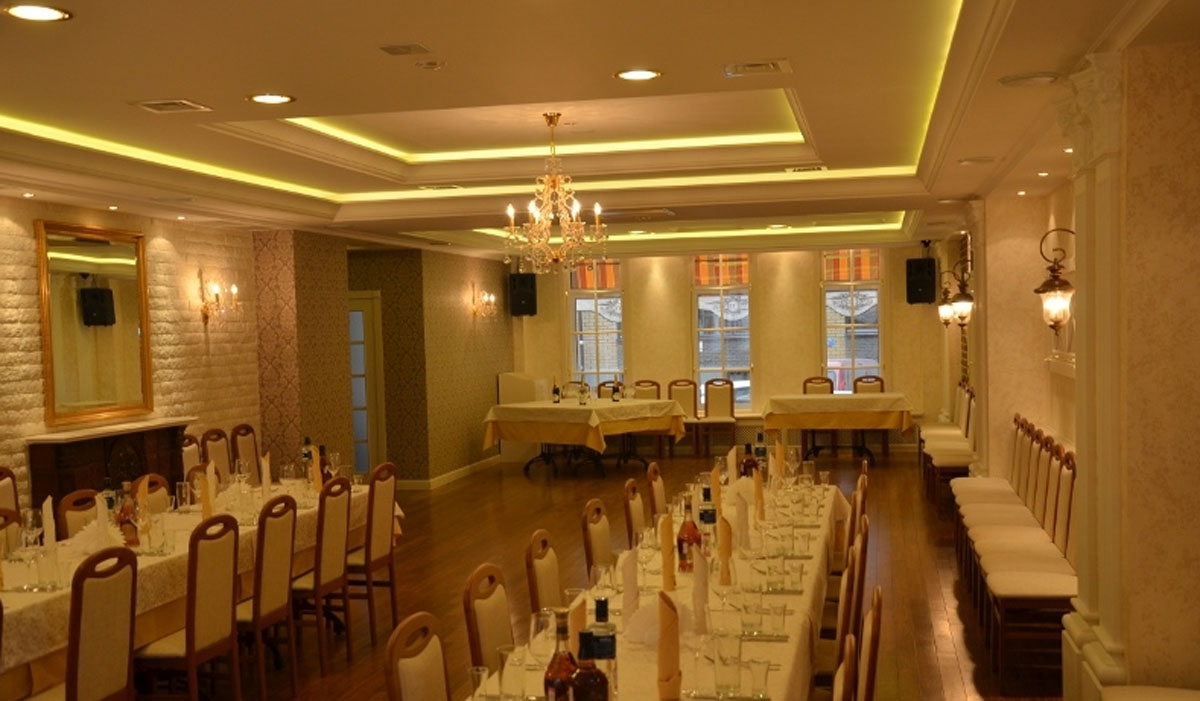 Зал на 100 человек — Белое солнце