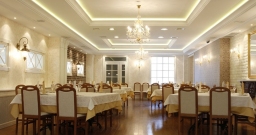 Зал на 100 человек