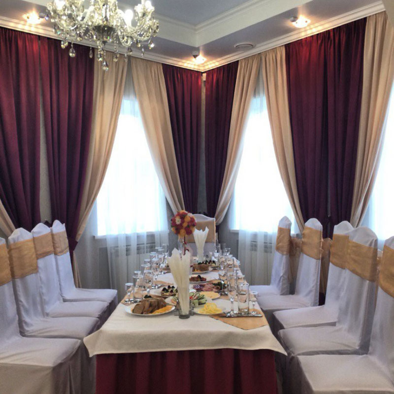 Бордовый зал — Кафе Медведи