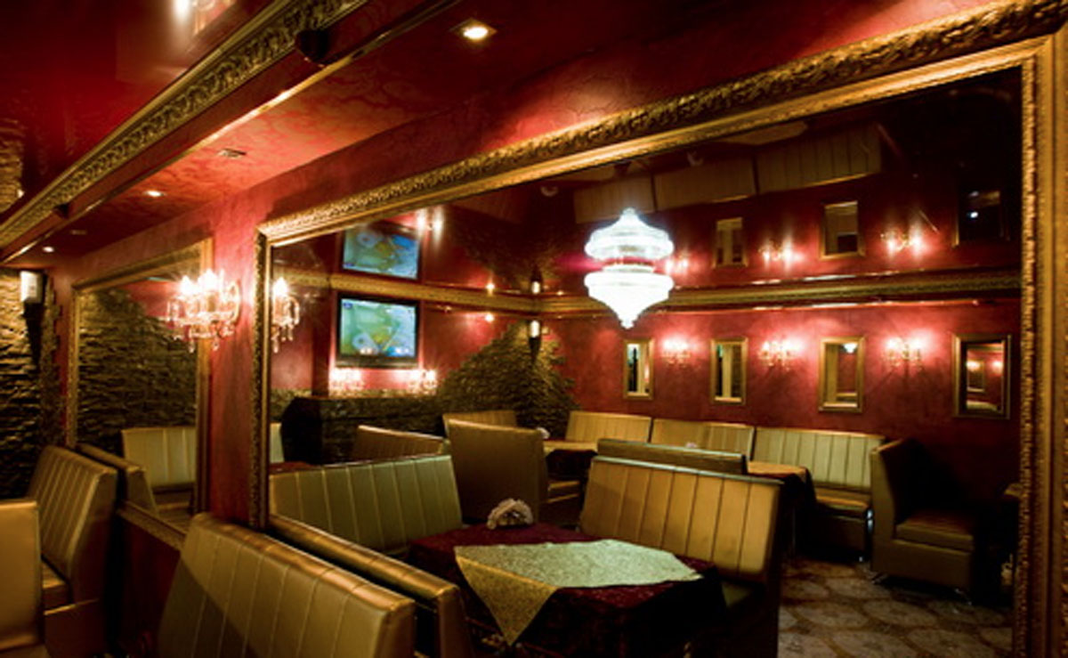 Основной зал — Кафе Питер