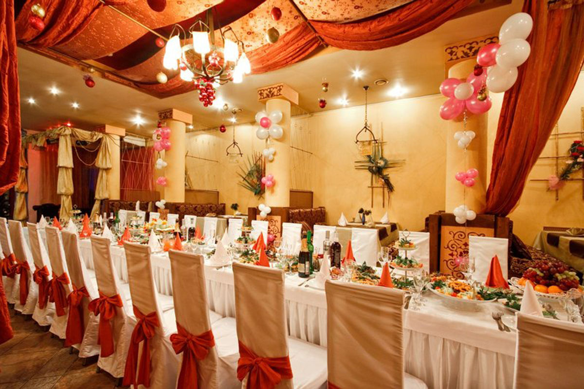 Большой зал ресторана — фото 4